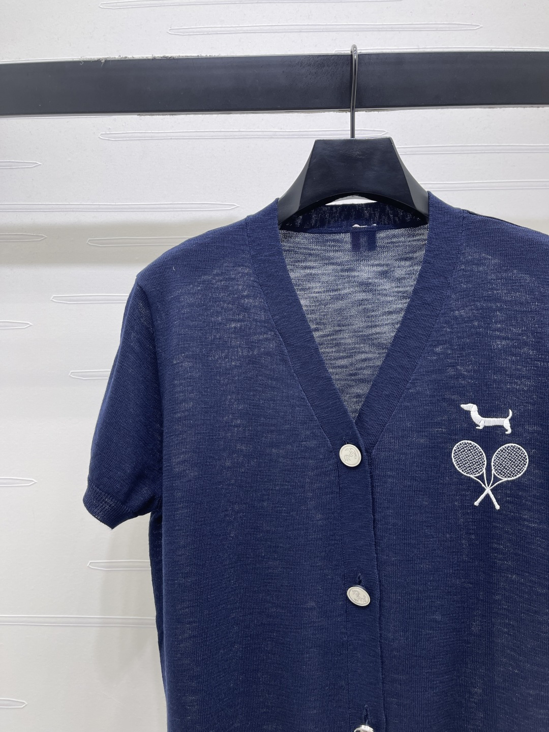 Women's short sleeves